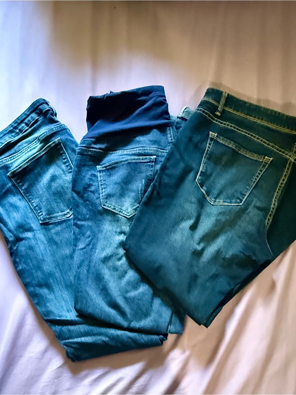 Women’s Blue Denim Maternity Jeans - Stretch Pocket Back